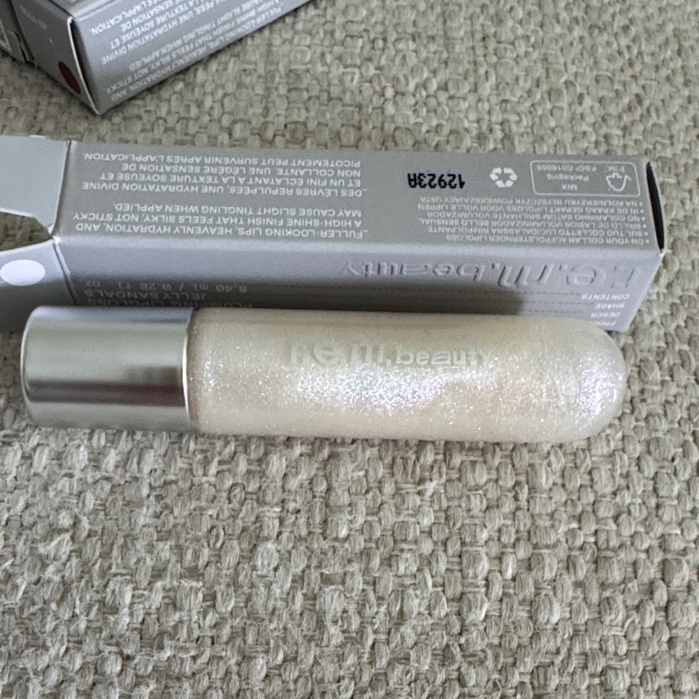 r.e.m. beauty Plumping Lip Gloss Jelly Sandals NWT